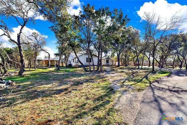 228 Deertrail Drive, San Marcos, TX 78666