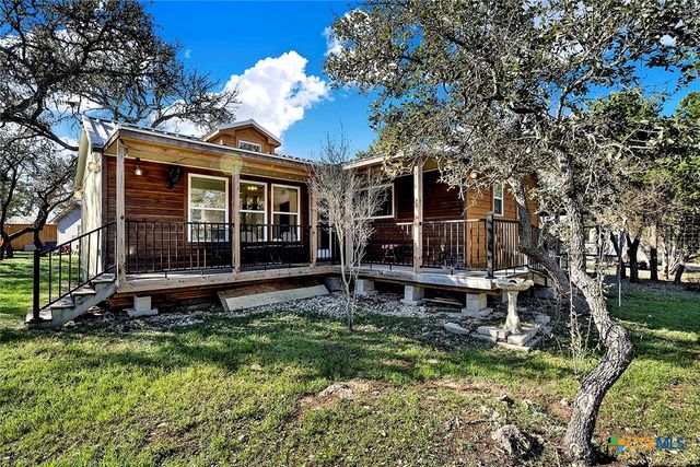 228 Deertrail Drive, San Marcos, TX 78666
