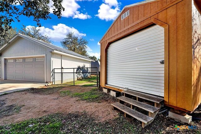 228 Deertrail Drive, San Marcos, TX 78666