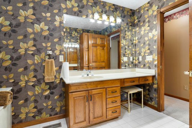 2775 E State Road 28, Frankfort, IN 46041