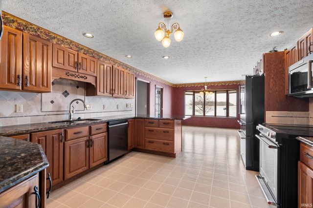 2775 E State Road 28, Frankfort, IN 46041