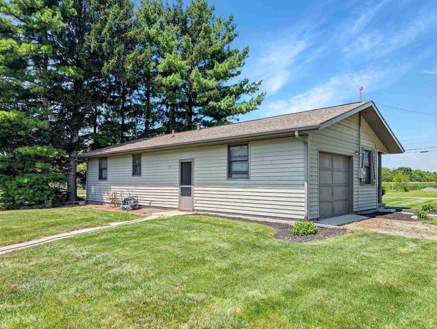 2775 E State Road 28, Frankfort, IN 46041