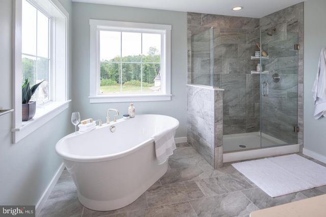 1650 YANKEELAND DR, Frederick, MD 21702