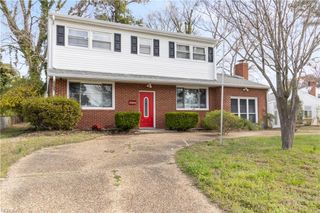 25 Bonaire DR, Hampton, VA 23669