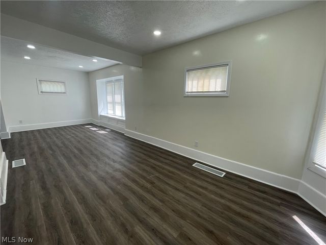 14101 Strathmore Avenue, East Cleveland, OH 44112