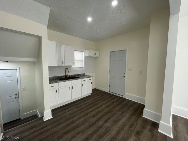 14101 Strathmore Avenue, East Cleveland, OH 44112