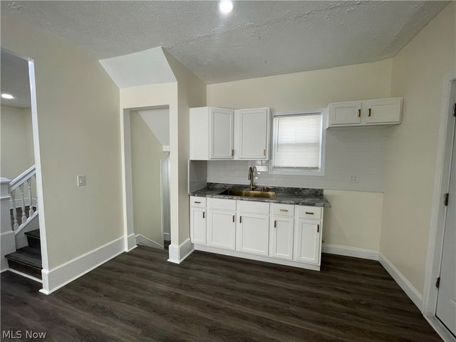 14101 Strathmore Avenue, East Cleveland, OH 44112