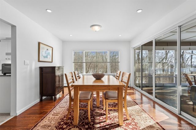 12 Skytop Drive, Katonah, NY 10536