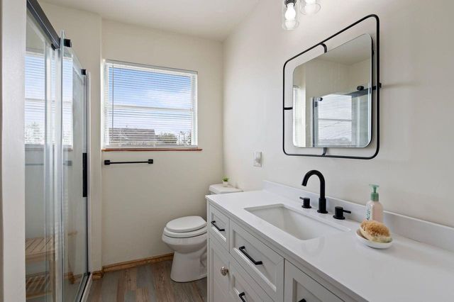 1619 Fm 517 Road E, Dickinson, TX 77539