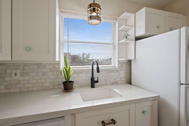 1619 Fm 517 Road E, Dickinson, TX 77539