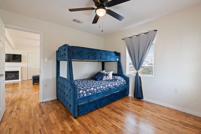 1619 Fm 517 Road E, Dickinson, TX 77539