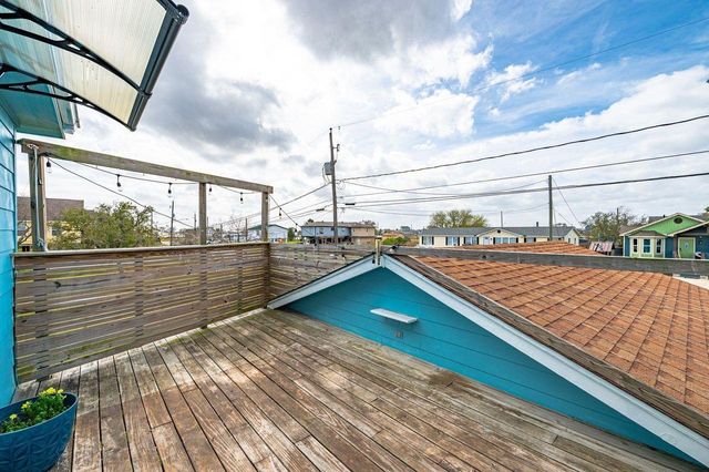 1619 Fm 517 Road E, Dickinson, TX 77539