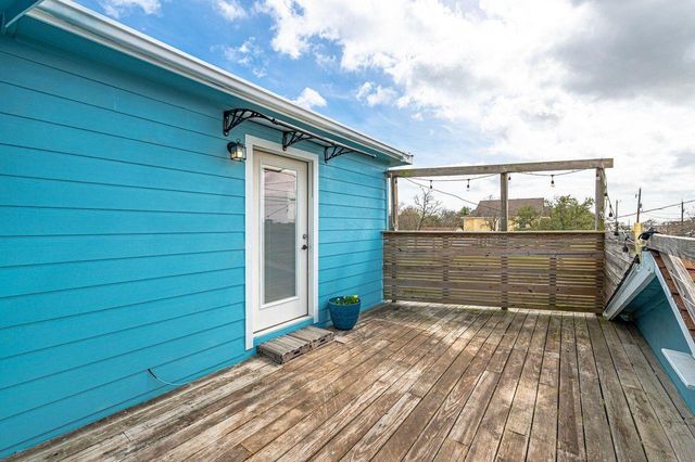 1619 Fm 517 Road E, Dickinson, TX 77539