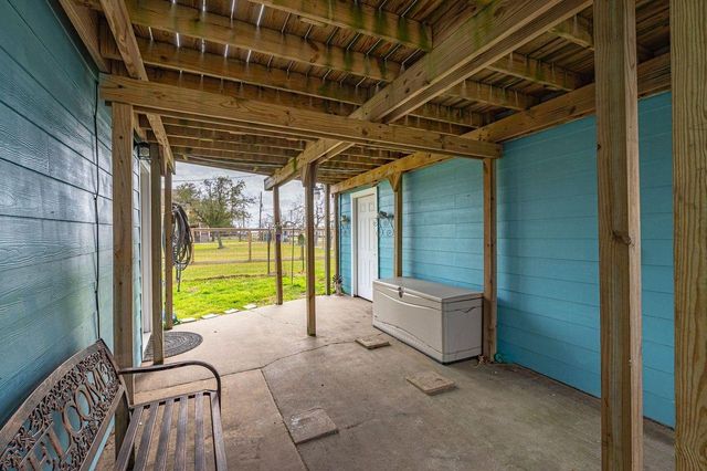 1619 Fm 517 Road E, Dickinson, TX 77539