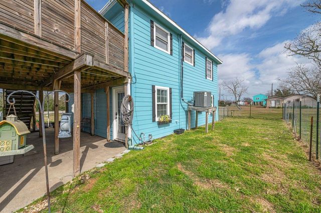 1619 Fm 517 Road E, Dickinson, TX 77539