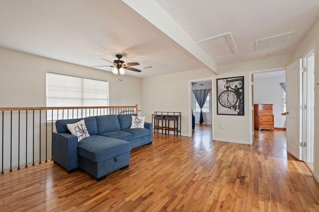 1619 Fm 517 Road E, Dickinson, TX 77539