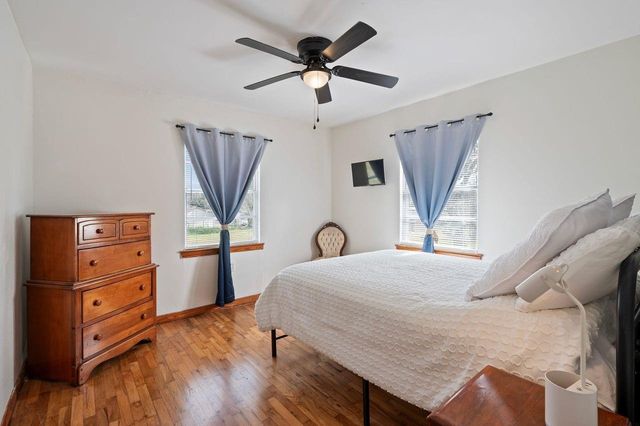 1619 Fm 517 Road E, Dickinson, TX 77539