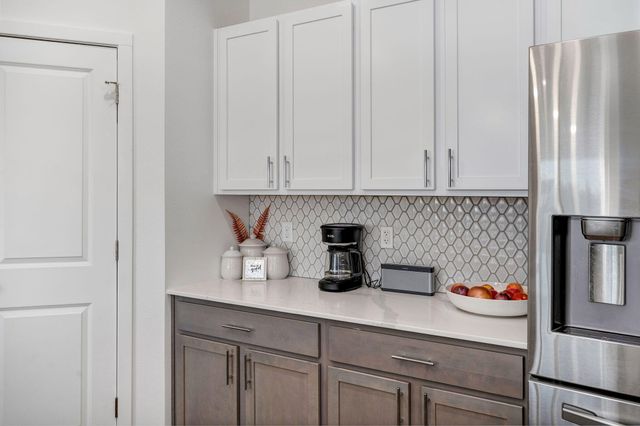 3974 E Wilson's Valley Boulevard, Brookline, MO 65619