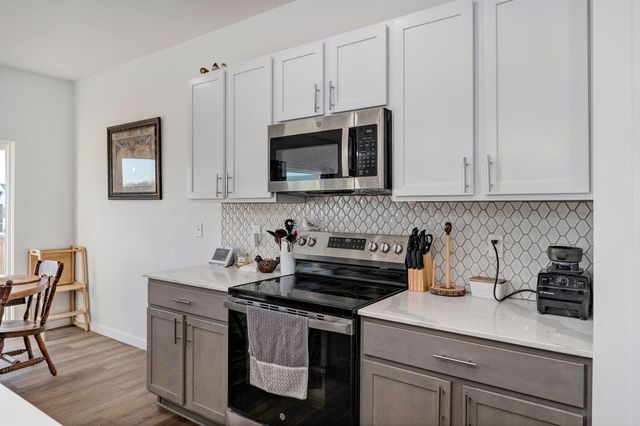 3974 E Wilson's Valley Boulevard, Brookline, MO 65619