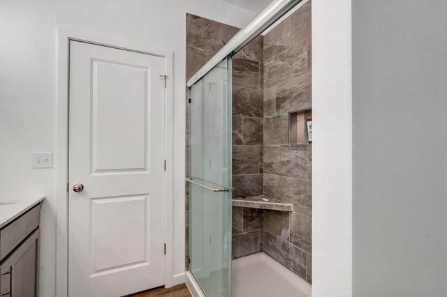 3974 E Wilson's Valley Boulevard, Brookline, MO 65619