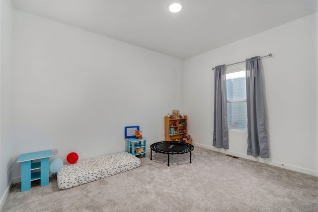 3974 E Wilson's Valley Boulevard, Brookline, MO 65619