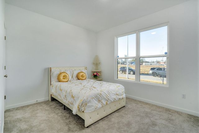 3974 E Wilson's Valley Boulevard, Brookline, MO 65619