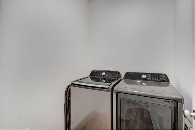 3974 E Wilson's Valley Boulevard, Brookline, MO 65619