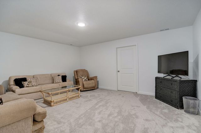 3974 E Wilson's Valley Boulevard, Brookline, MO 65619