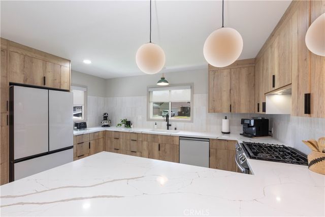 1937 Pattiz, Long Beach, CA 90815