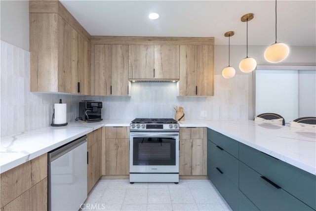 1937 Pattiz, Long Beach, CA 90815