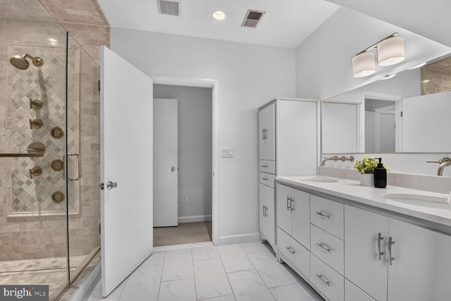 9305 LINDEN AVE, Bethesda, MD 20814