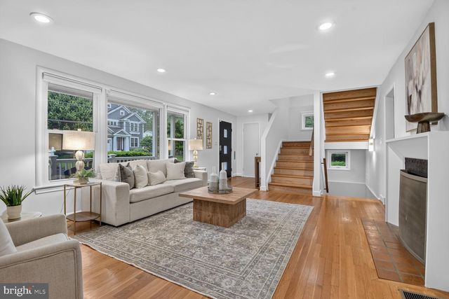 9305 LINDEN AVE, Bethesda, MD 20814