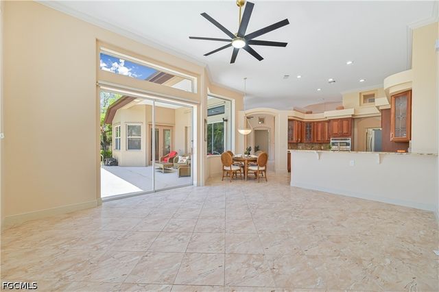 5514 Merlyn LN, Cape Coral, FL 33914
