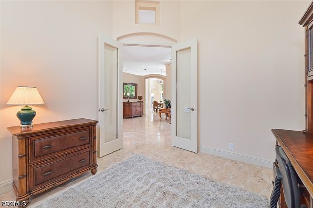 5514 Merlyn LN, Cape Coral, FL 33914