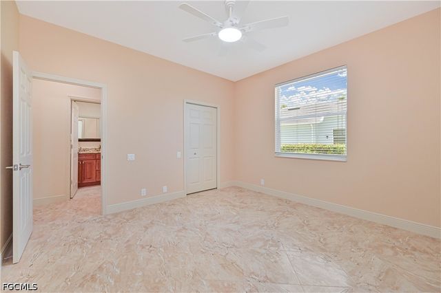 5514 Merlyn LN, Cape Coral, FL 33914