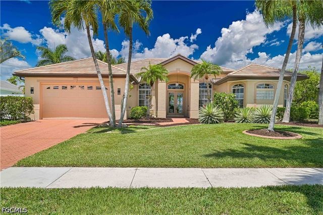 5514 Merlyn LN, Cape Coral, FL 33914