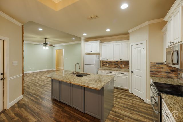 318 Buffalo Springs Drive, Abilene, TX 79602