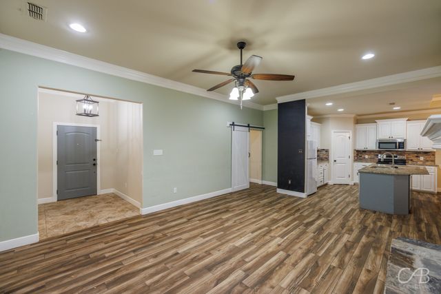 318 Buffalo Springs Drive, Abilene, TX 79602