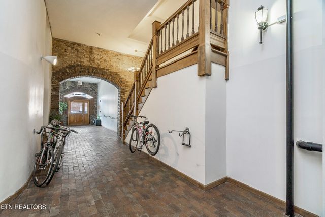 105 W Jackson Ave 11, Knoxville, TN 37902