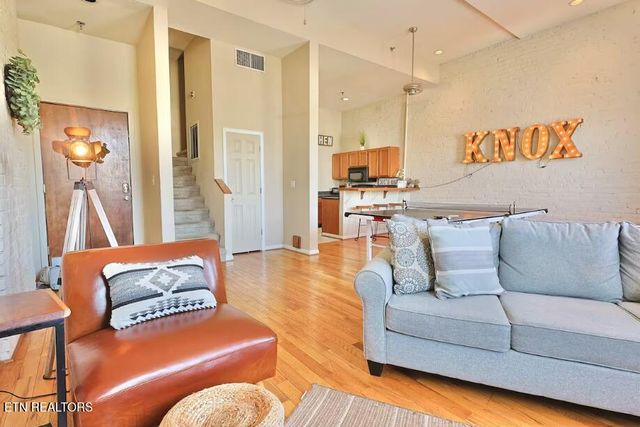 105 W Jackson Ave 11, Knoxville, TN 37902