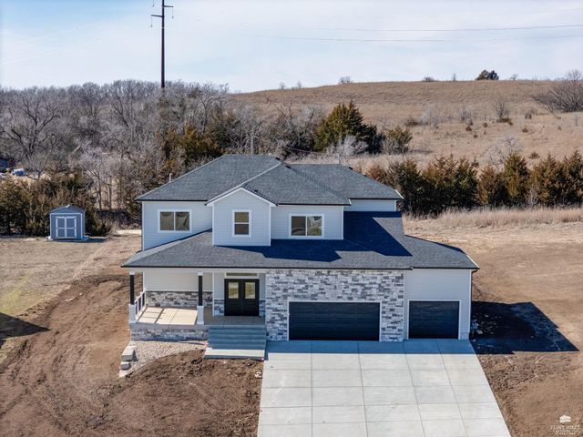 4856 High Prairie Drive, Manhattan, KS 66502