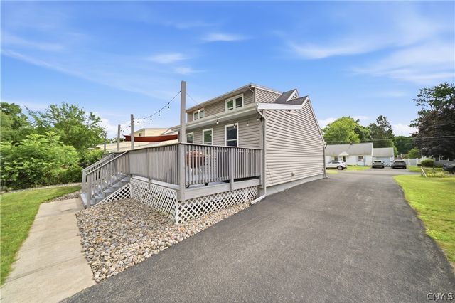 107 Edden Lane, Clay, NY 13212