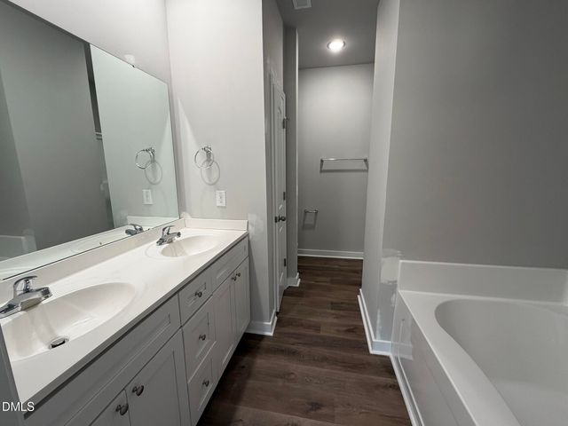 25 Jacobs Ridge Drive, Four Oaks, NC 27524