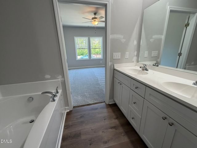 25 Jacobs Ridge Drive, Four Oaks, NC 27524