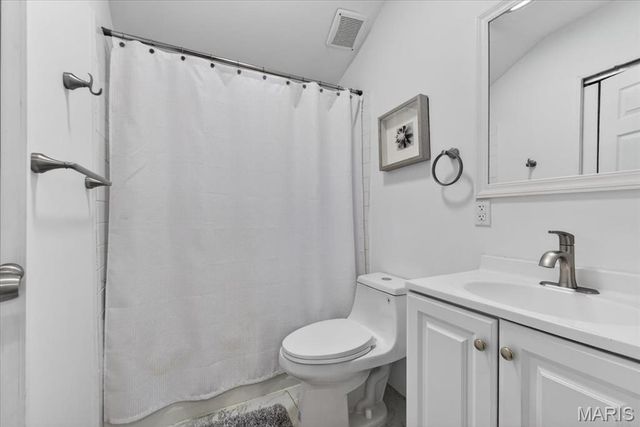 5911 Pershing Avenue, St Louis, MO 63112