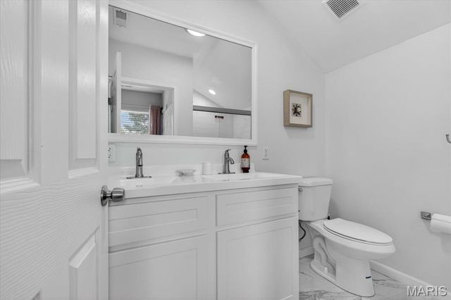 5911 Pershing Avenue, St Louis, MO 63112