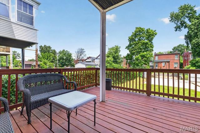 5911 Pershing Avenue, St Louis, MO 63112