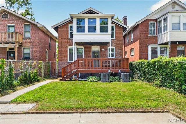 5911 Pershing Avenue, St Louis, MO 63112