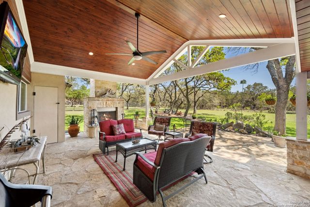 8110 park lane, Garden Ridge, TX 78266