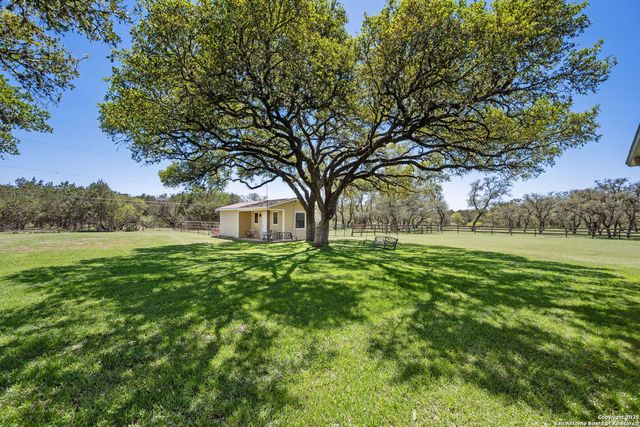 8110 park lane, Garden Ridge, TX 78266